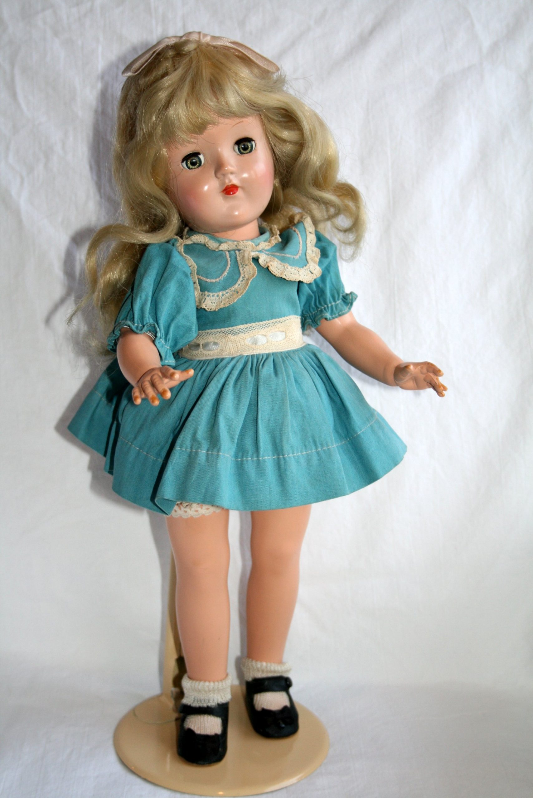 miss sophia doll